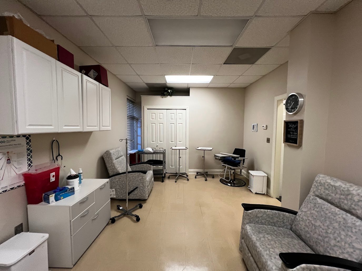 IV therapy area at 1258 Mann Drive Unit 100 medical office condo in Matthews, North Carolina