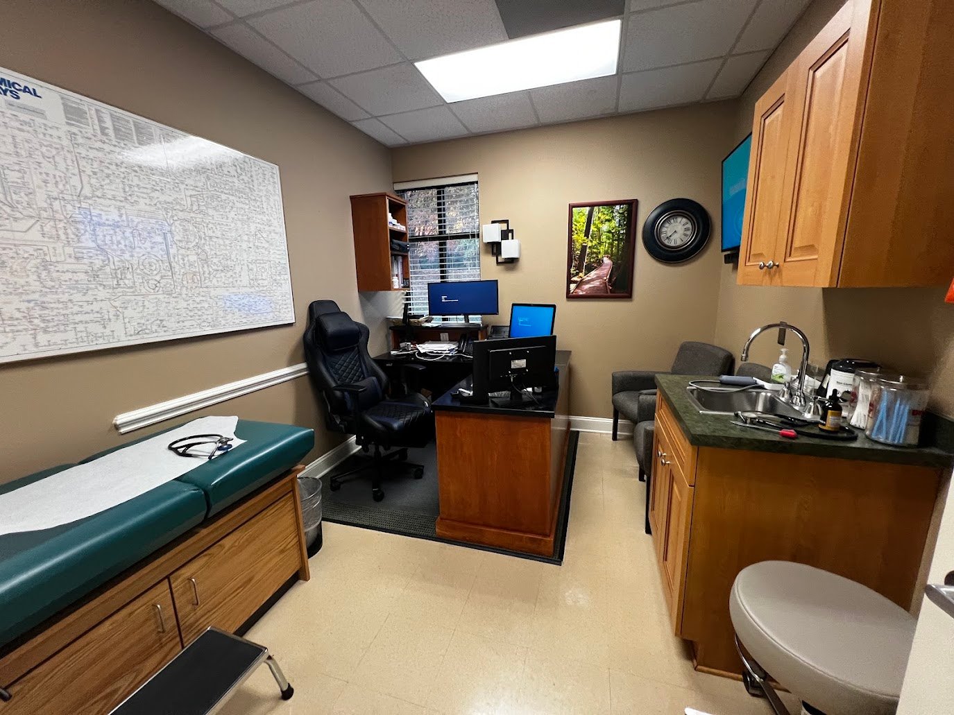 Physician office at 1258 Mann Drive Unit 100 medical office condo in Matthews, North Carolina